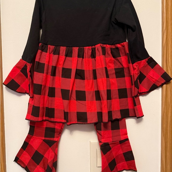 🆕3 for $20🆕 Buffalo Plaid Tunic & Flare Leggings - Picture 2 of 2